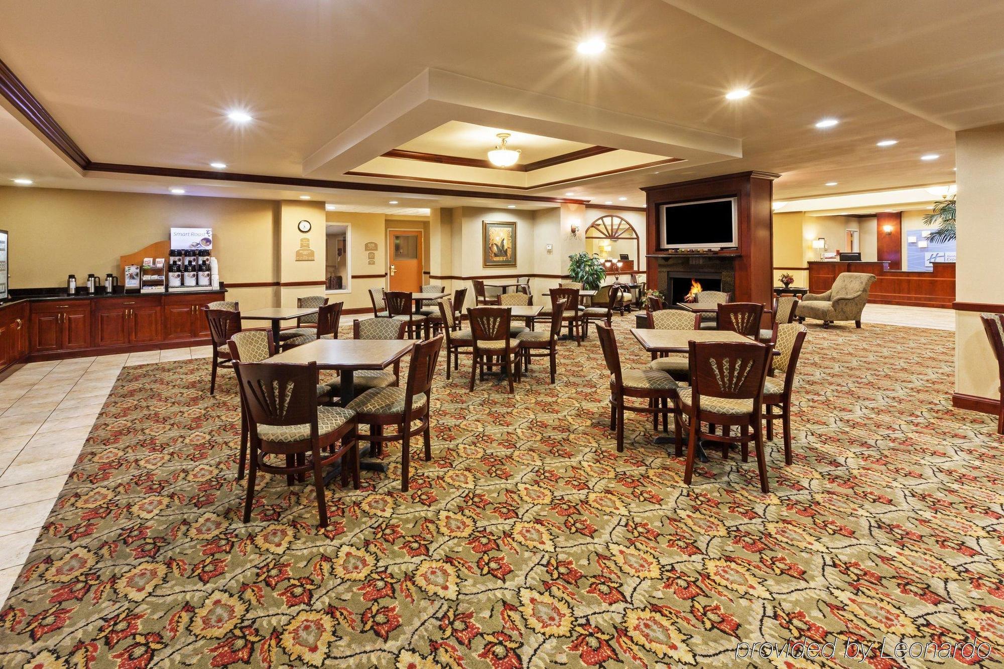 Holiday Inn Express & Suites Selma By Ihg Exteriör bild
