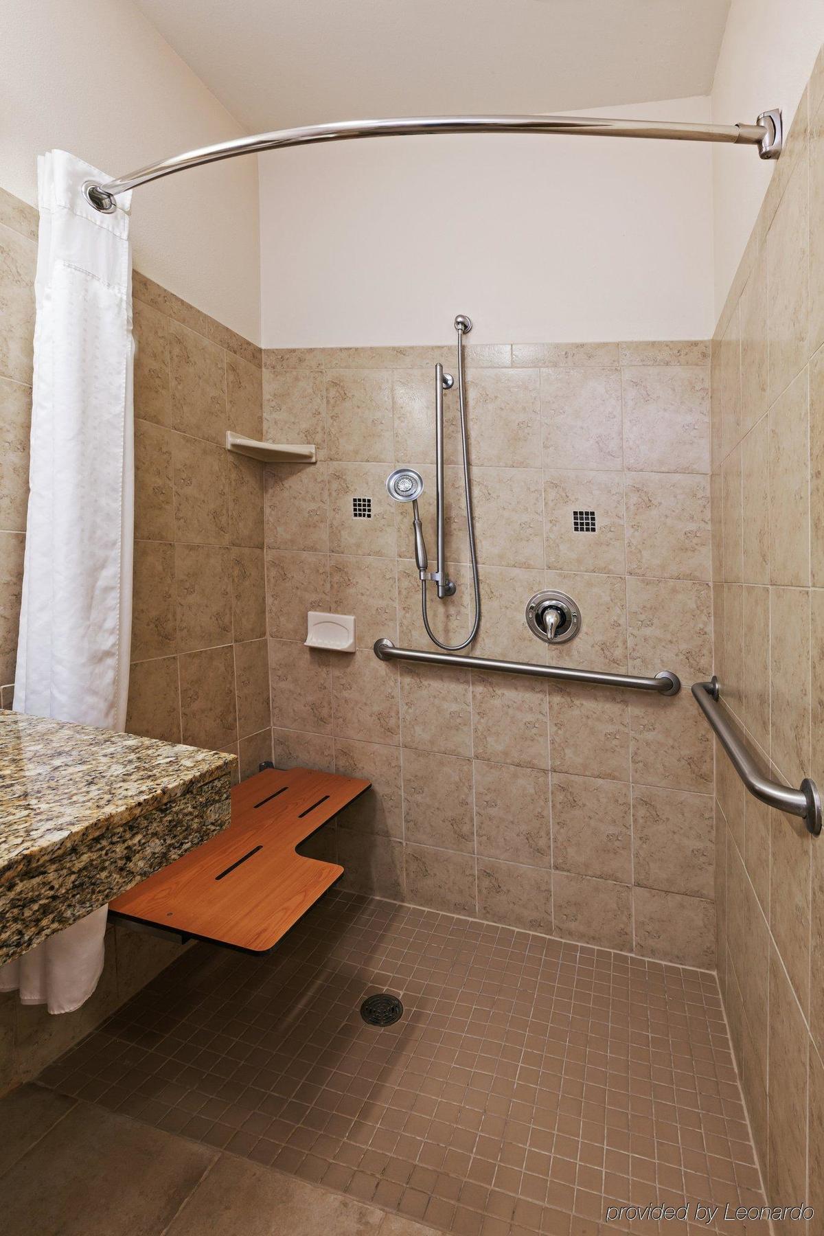 Holiday Inn Express & Suites Selma By Ihg Exteriör bild
