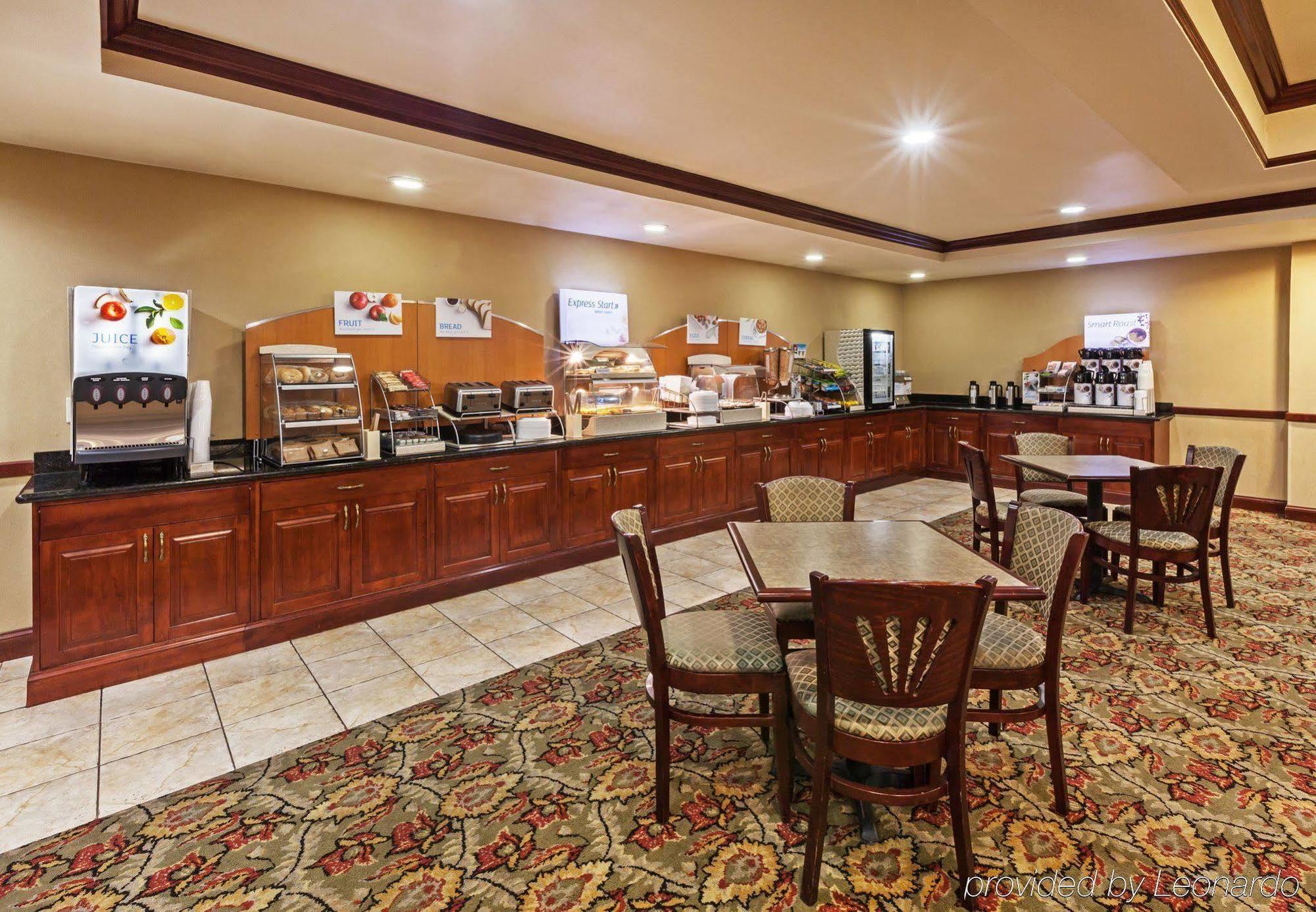 Holiday Inn Express & Suites Selma By Ihg Exteriör bild